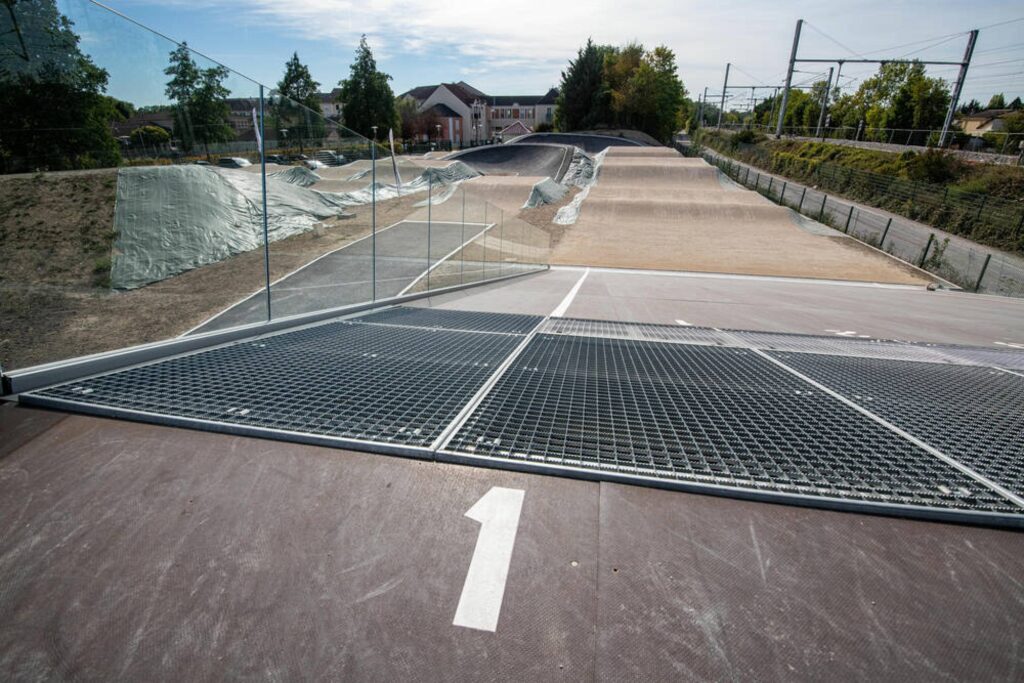 piste de bmx race sur mesure créateur installateur france Htracks